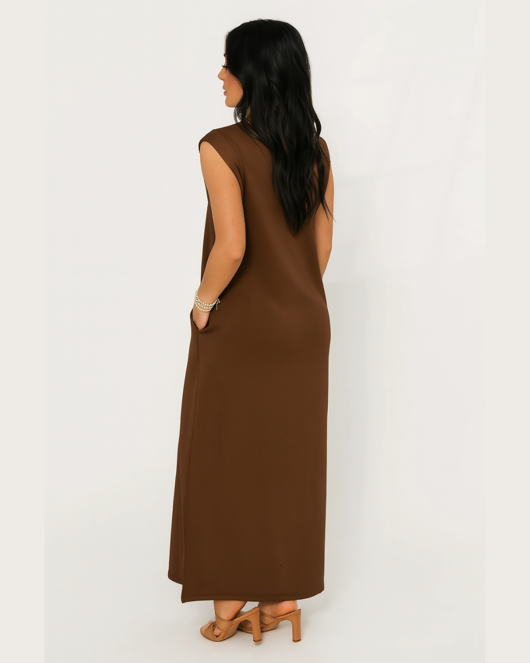 Rochie lungă și lung, cuzunare laterale