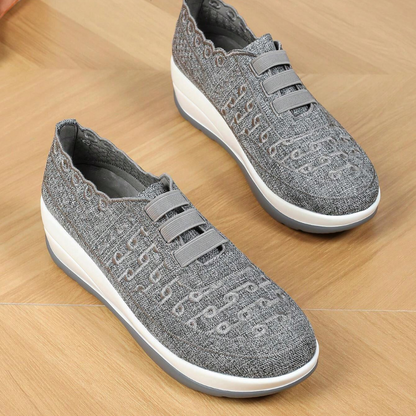 Adidași eleganți brodați, cu talpă elastică