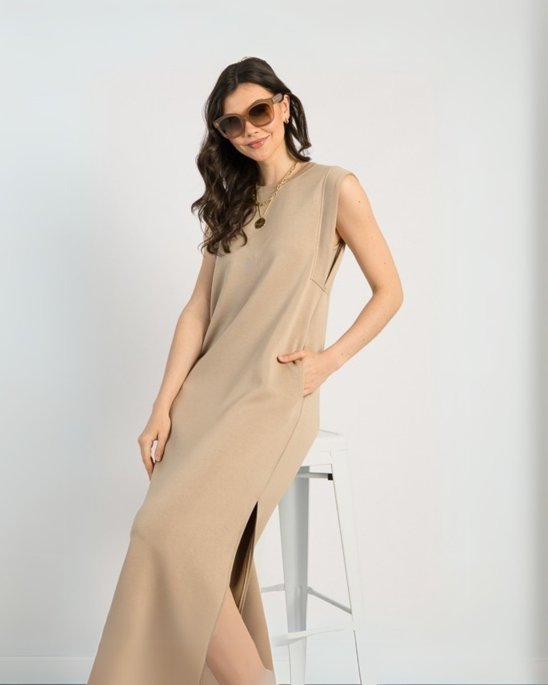 Rochie lungă și lung, cuzunare laterale