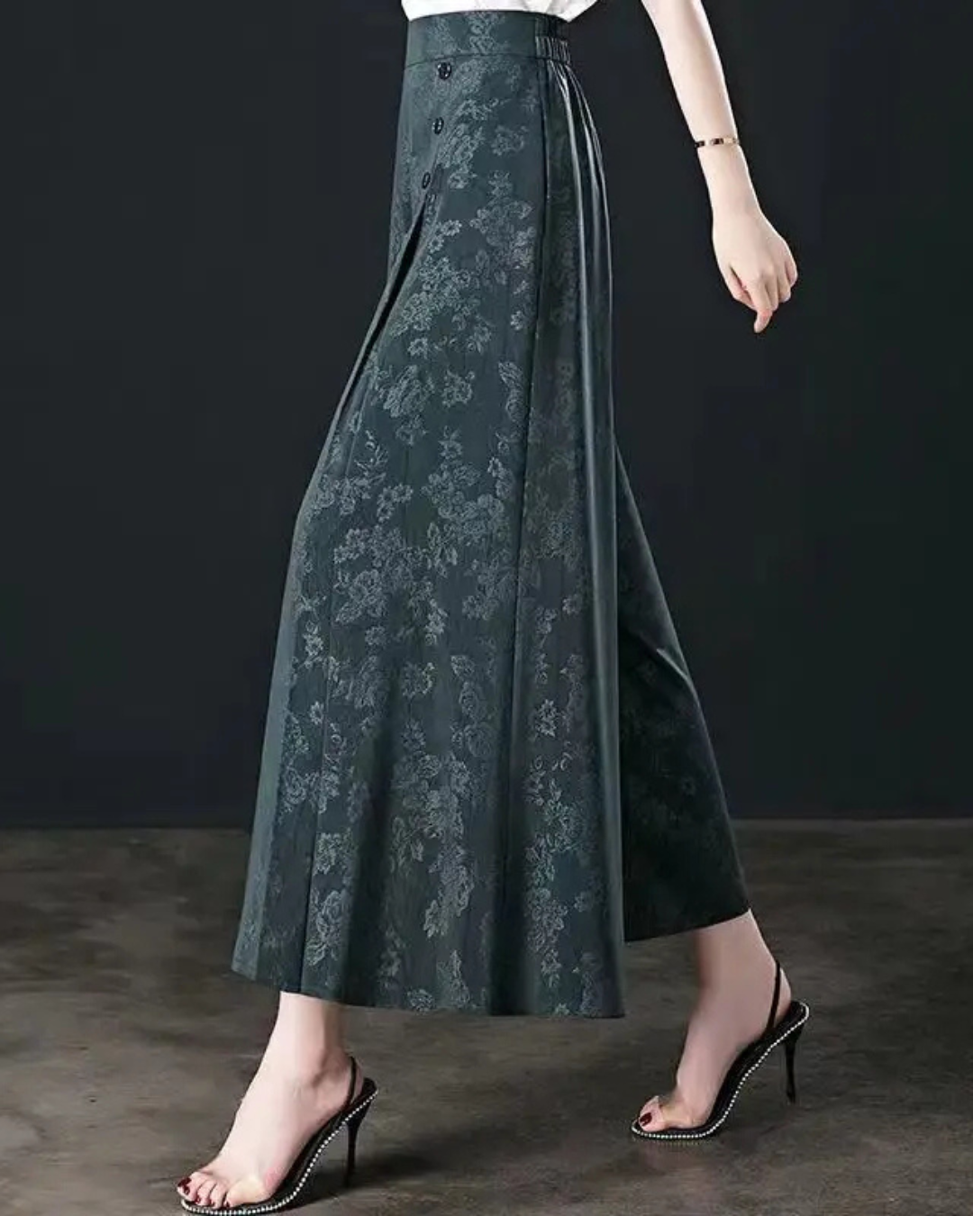 Pantaloni Palazzo cu Flori și Nasturi