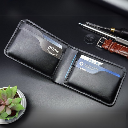 Portofel din piele cu design elegant și cusături întărite