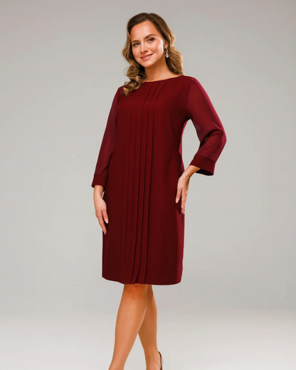 Rochie dreaptă cu pliuri și mâneci 3/4